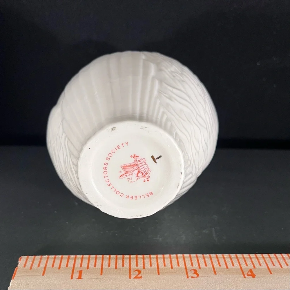 Vintage Belleek Ireland Collectors Society Kingfisher Swan Vase‎